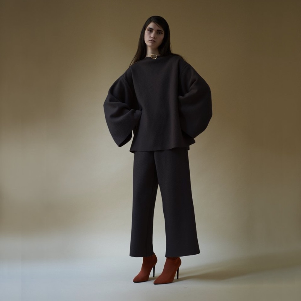 Loris Sweater Black